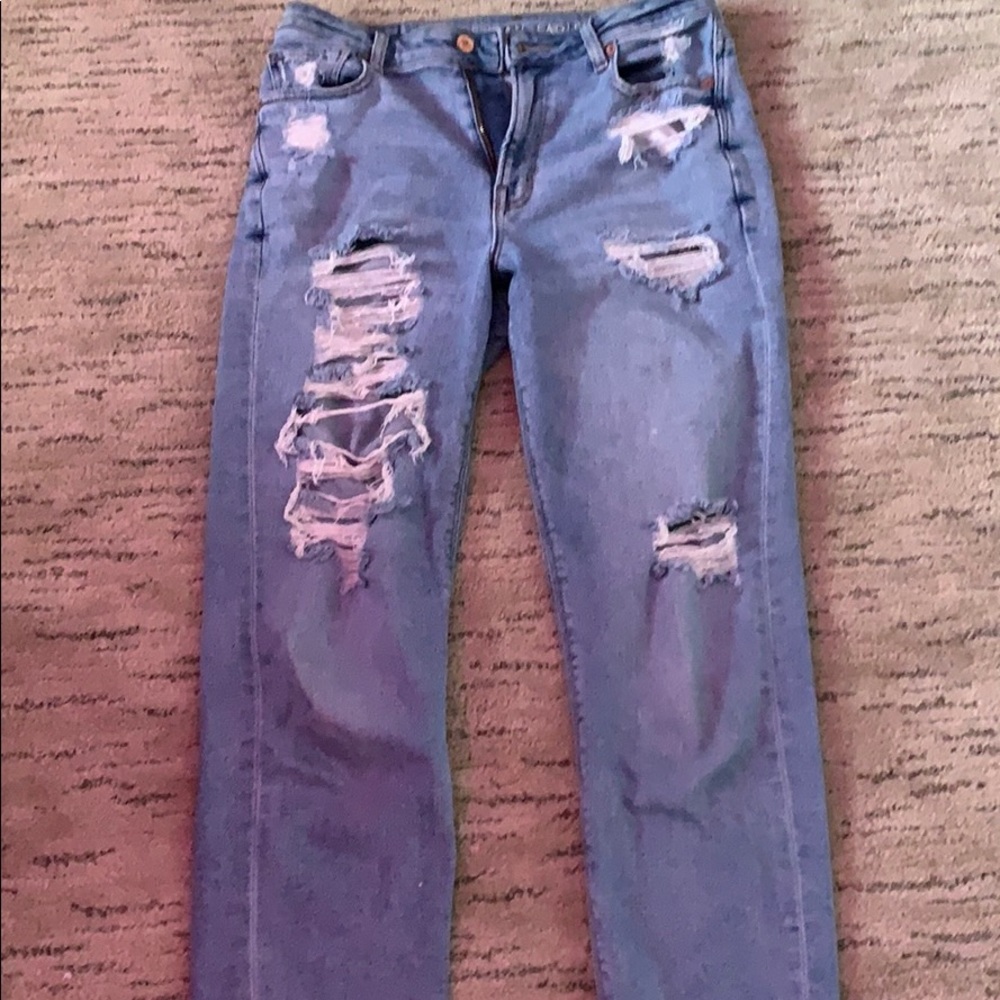 american eagle mom jeans